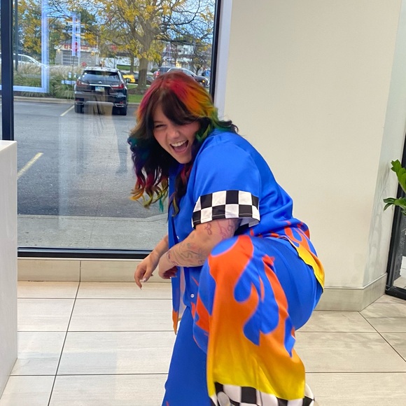 Meet your Posher, Makenzie - Picture 2 of 2